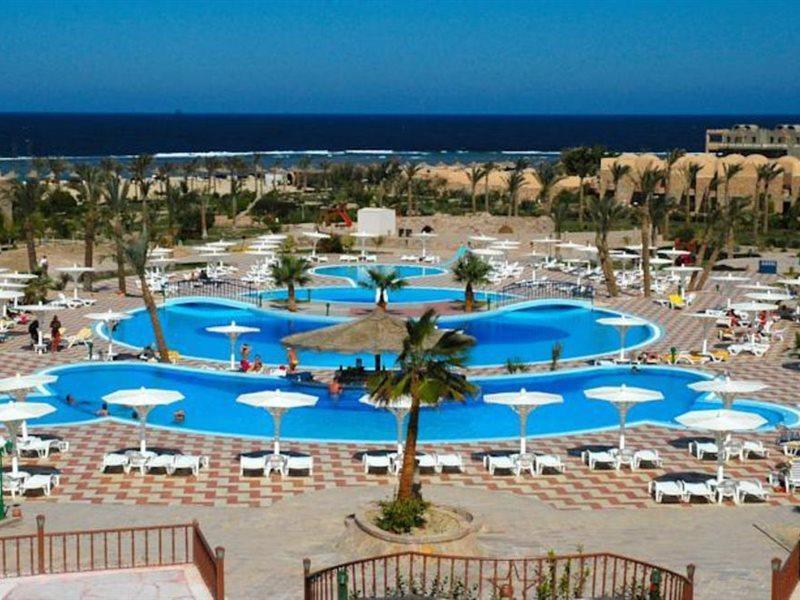 Pensee Royal Garden Beach Resort El Qoseir Exterior foto